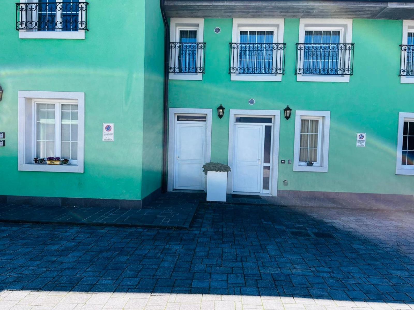 Residenza Villa Corno Alto エクステリア 写真